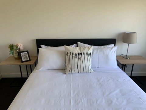 Delicate And Peaceful Bundoora Townhouse 11-R3 - Kingaroy Accommodation 0