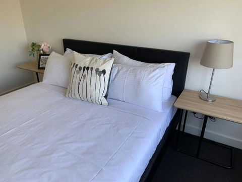 Delicate And Peaceful Bundoora Townhouse 12 - Kingaroy Accommodation 3