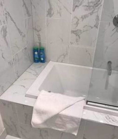 Delicate And Peaceful Bundoora Townhouse 7 - Kingaroy Accommodation 3
