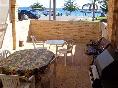 Denison Waterfront - Kingaroy Accommodation 2