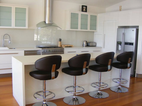 Dew On Lakeview Street - Kingaroy Accommodation 3