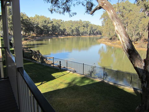Discovery Parks - Maidens Inn, Moama - Kingaroy Accommodation 0