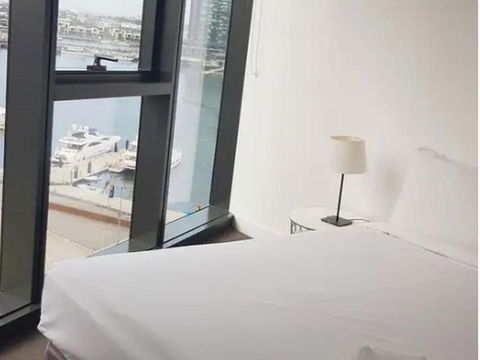 Docklands Waterfront 1006PR 2 Bed Free Wifi - Kingaroy Accommodation 1