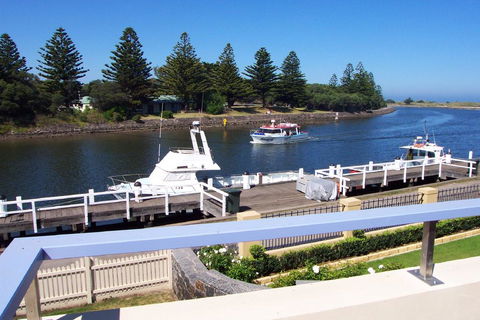 Dockside Waterfront Indulgence - Kingaroy Accommodation 2