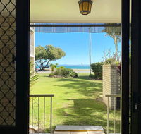 Dolphin View on South Esplanade - Kingaroy Accommodation