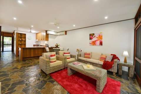 Drifting Port Douglas - Kingaroy Accommodation 2