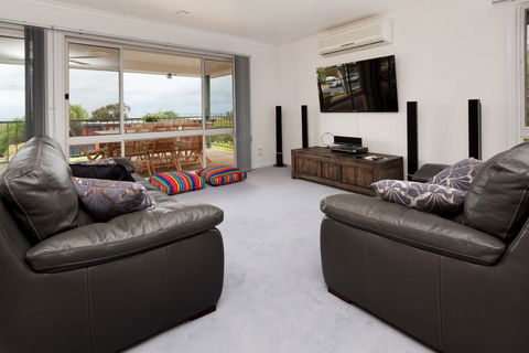 DROMANA BAY VIEWS - DROMANA - Kingaroy Accommodation 1