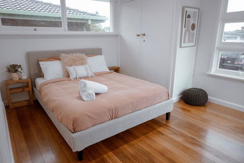 Dromana Beach House - Kingaroy Accommodation 0