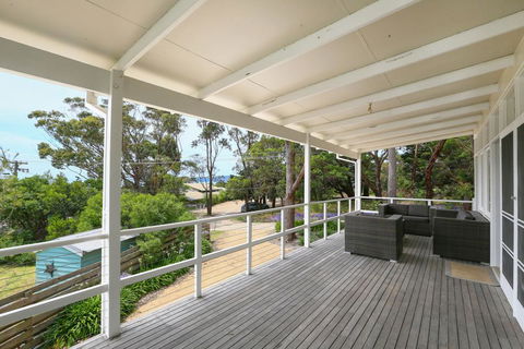 DROMANA BEACH SHACK... - Kingaroy Accommodation 0