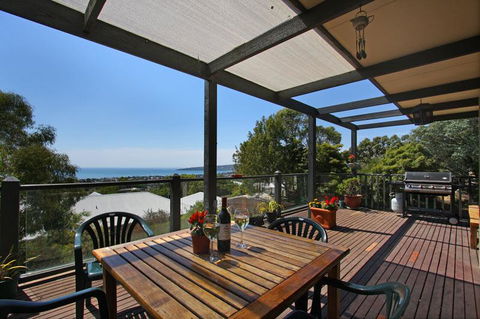 Dromana Dreaming - Kingaroy Accommodation 0