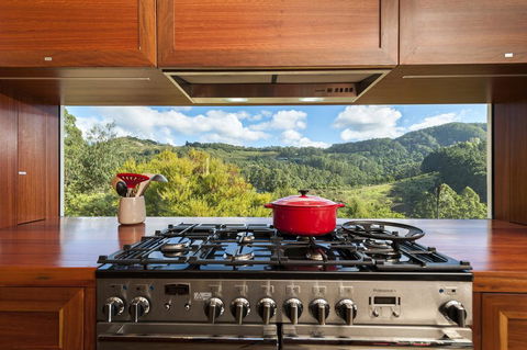 Eagle Ridge - Kingaroy Accommodation 0