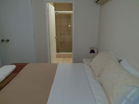 East Perth 2 BR Superb Riverside Apartment - Kingaroy Accommodation 0
