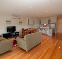 Eastern Beach - Kingaroy Accommodation