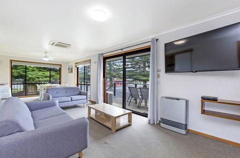 Eastern Beach Units #7 - Kingaroy Accommodation 0