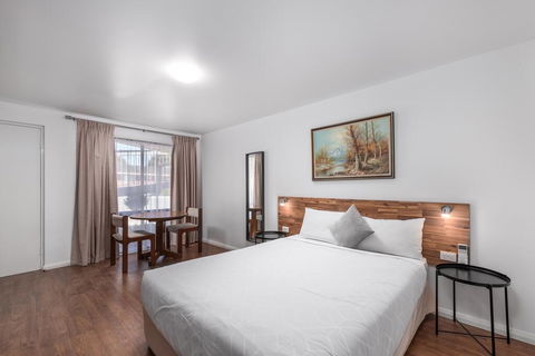 Econo Lodge Lilydale - Kingaroy Accommodation 0
