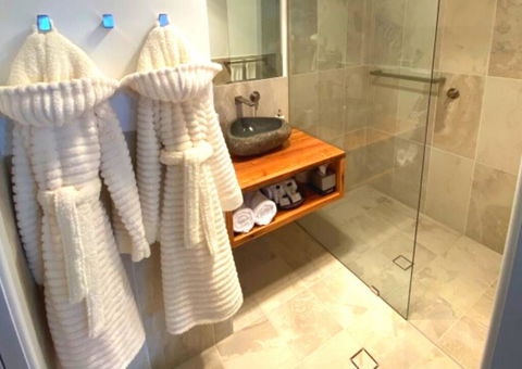 Eiger Chalet - Kingaroy Accommodation 3