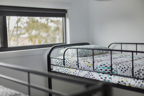 Elevation - Waterviews In Newlands Arm - Kingaroy Accommodation 3