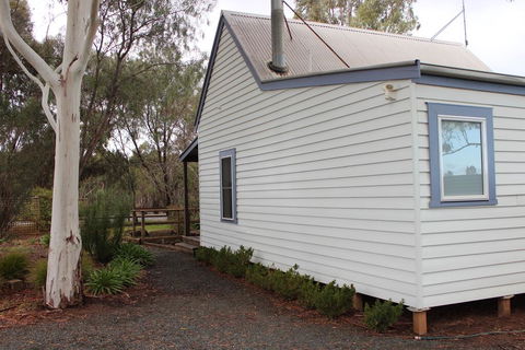 Elinike Guest Cottages - Kingaroy Accommodation 1