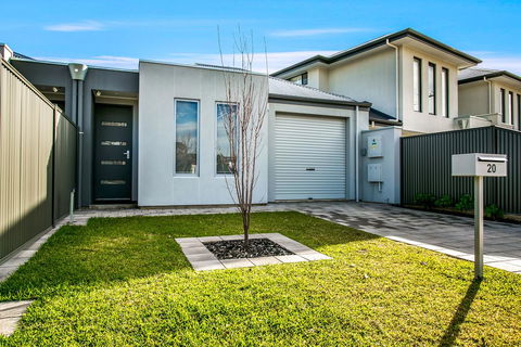 Ella House Adelaide - Kingaroy Accommodation 2