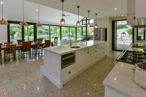 Elm Tree Lodge Beechworth - Kingaroy Accommodation 1