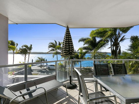 Endless Water Views In Noosaville Noosa Heads - Unit 3 Noosa Moorings, 303 Gympie Terrace - Kingaroy Accommodation 0