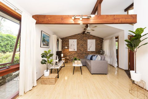 Epping 3BR 3BA Fast Wifi Easy Parking House - Kingaroy Accommodation 0