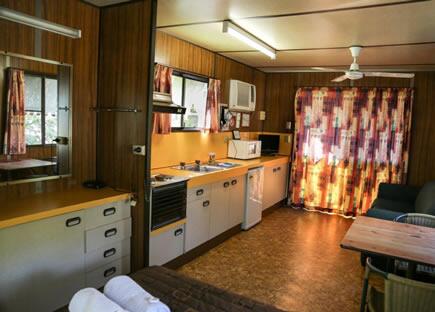 Esk Caravan Park & Rail Trail Motel - Kingaroy Accommodation 3