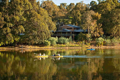Evedon Lakeside Retreat - Kingaroy Accommodation 0