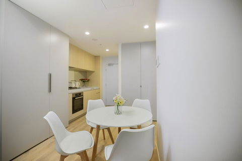 Everhome Melbourne Village 2109 - Kingaroy Accommodation 2