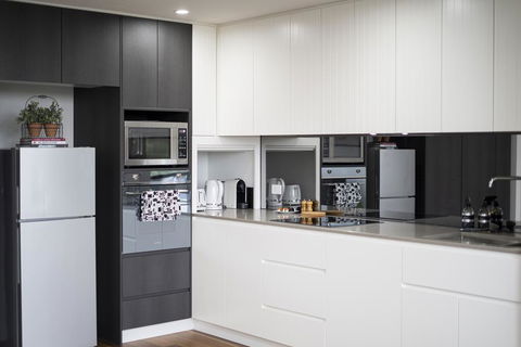 Executive City-centre Apartment With Parking - Kingaroy Accommodation 1