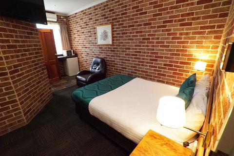 Exies Bagtown - Kingaroy Accommodation 3