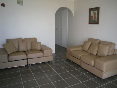 Fabulous Location - Ground Floor Waterfront Unit! Clearview Apartments - Kingaroy Accommodation 0