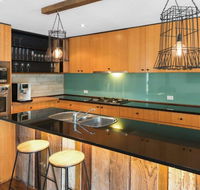 Family Foreshore Favourite - Kingaroy Accommodation