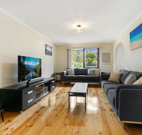 Family Getaway - Walk to Bay Beach - Kingaroy Accommodation