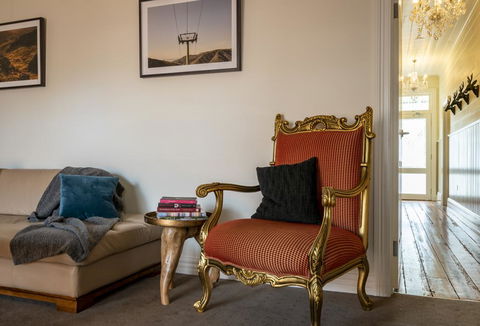 Farmers Arms Heritage Cottage - Kingaroy Accommodation 3