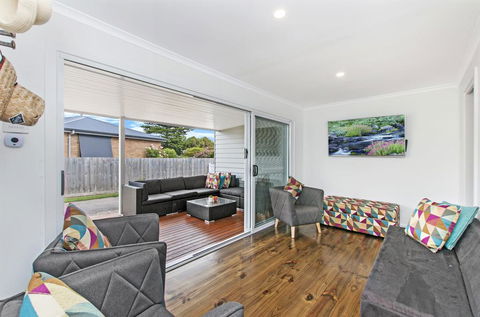 Fielding's Lair - The Ultimate Family Retreat - House & Bungalow - Kingaroy Accommodation 1