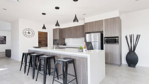 Forever Fingal - 205 Rocky Point - Kingaroy Accommodation 1