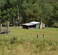 Four Bull Hut - Kingaroy Accommodation