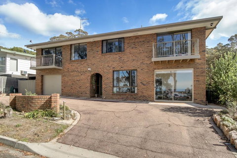 Four Seasons - Kingaroy Accommodation 1