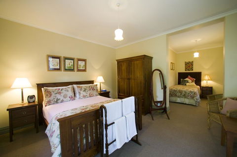 Foxgloves B&B - Kingaroy Accommodation 0