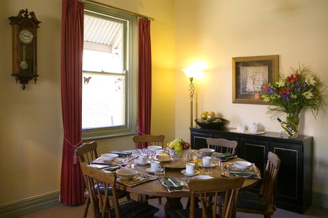 Foxgloves B&B - Kingaroy Accommodation 1