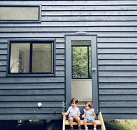 Francisco d'Anconia Tiny House - Kingaroy Accommodation