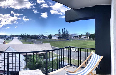 Freedom Rainbow Beach - Kingaroy Accommodation 1