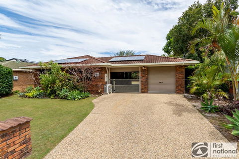 Freshly Revovated Dog Friendly House Walking Distance To Waterfront! - Kingaroy Accommodation 2
