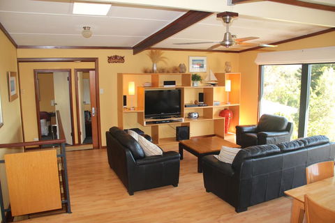 Gabbadah Beach House - Kingaroy Accommodation 2