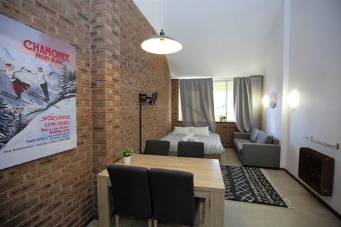 Gables 11 On Clyde Street - Kingaroy Accommodation 3