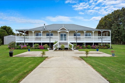 GALBRAITH BEACH STUDIO 1 - Kingaroy Accommodation 2