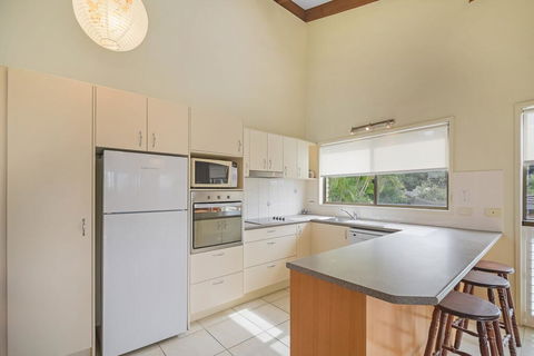 Galleries 3 - 3/28 Peregian Esplanade - Kingaroy Accommodation 1