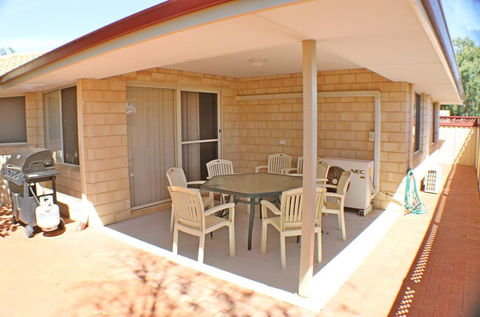 Geraldton Luxury Vacation Home - Kingaroy Accommodation 1