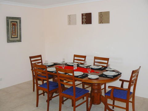 Geraldton Luxury Vacation Home - Kingaroy Accommodation 3